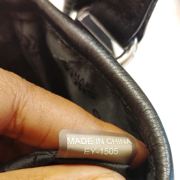 Michael Kors Black Messenger Logo Crossbody with Front Zip!! - Picture 14 of 16